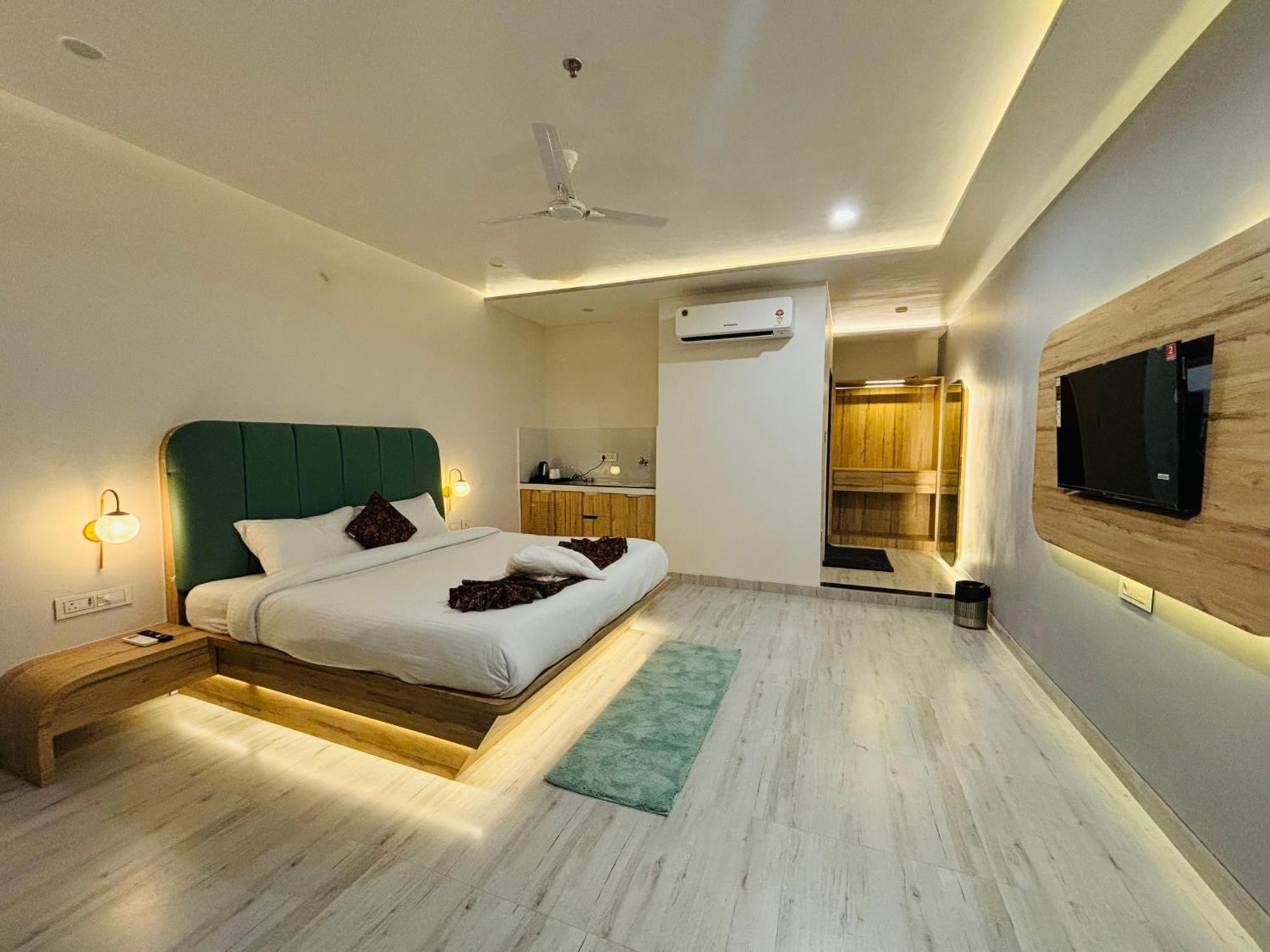 The Lavish Stay Varanasi Exterior foto