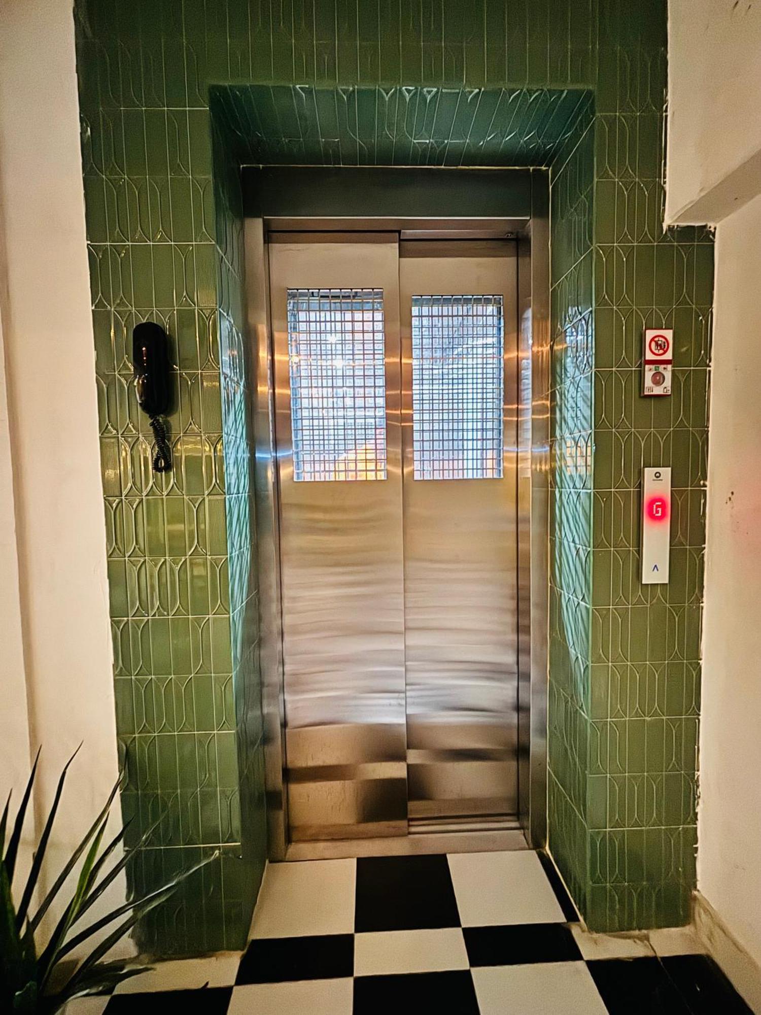 The Lavish Stay Varanasi Exterior foto